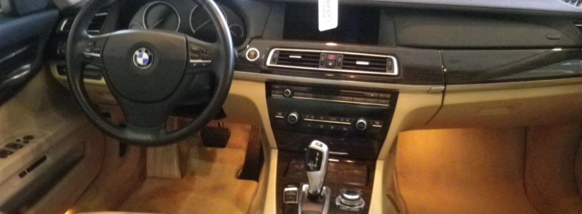 BMW 730