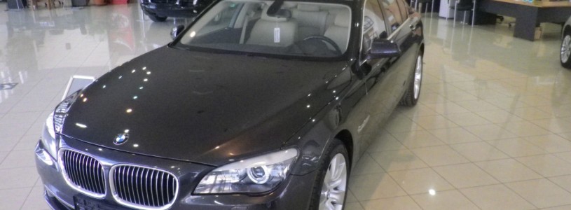 BMW 730